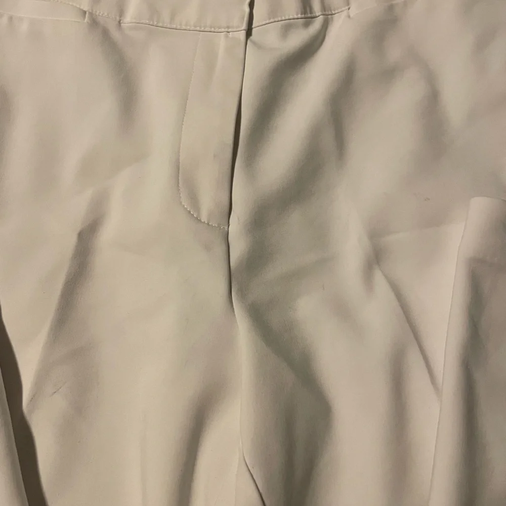 Ruby Rd.  White jeans - Picture 3 of 5